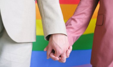 WANITA ASAL KALIMANTAN NIKAH SESAMA JENIS DI CIANJUR